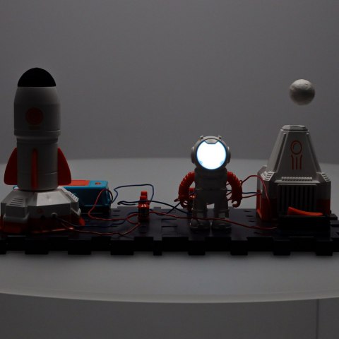Mały elektronik elektryk zestaw edukacyjny stacja kosmiczna